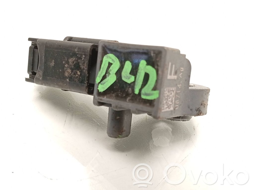 Volvo V40 Airbag deployment crash/impact sensor 
