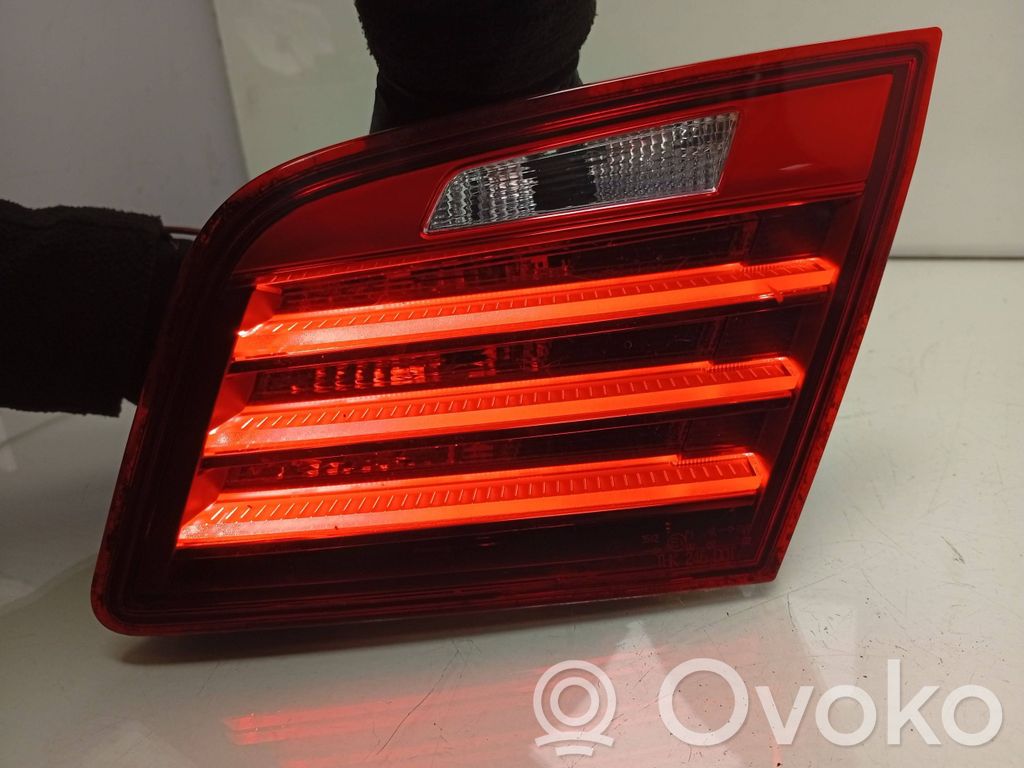 Lampy tylnej klapy bagażnika   7306164,63217306164,63217306164