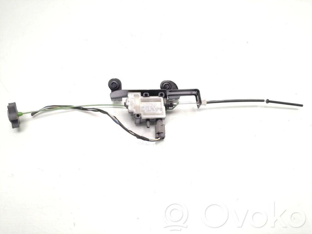 BMW 5 E60 E61 Stellmotor Tankdeckel Tankklappe 