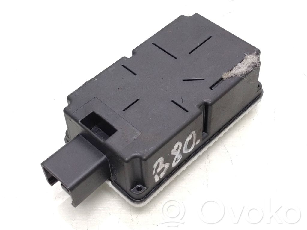 Volvo V60 Door central lock control unit/module 