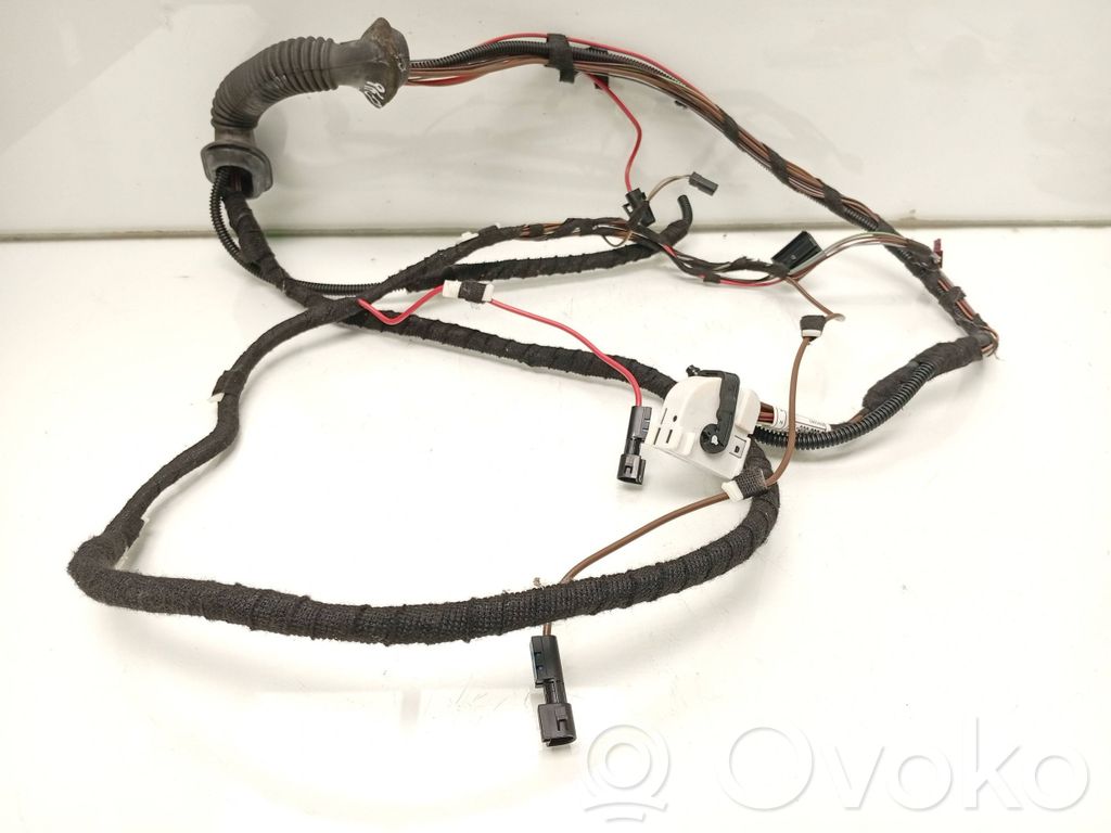 BMW 1 F20 F21 Takaluukun/tavaratilan johtosarja 