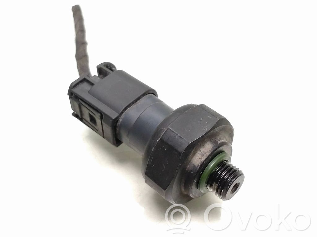 BMW 5 E60 E61 Air conditioning (A/C) pressure sensor 