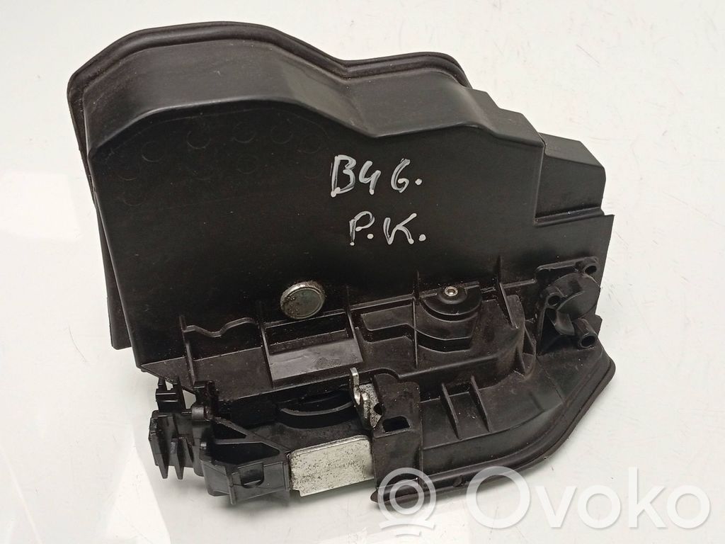 BMW 1 F20 F21 Front door lock 