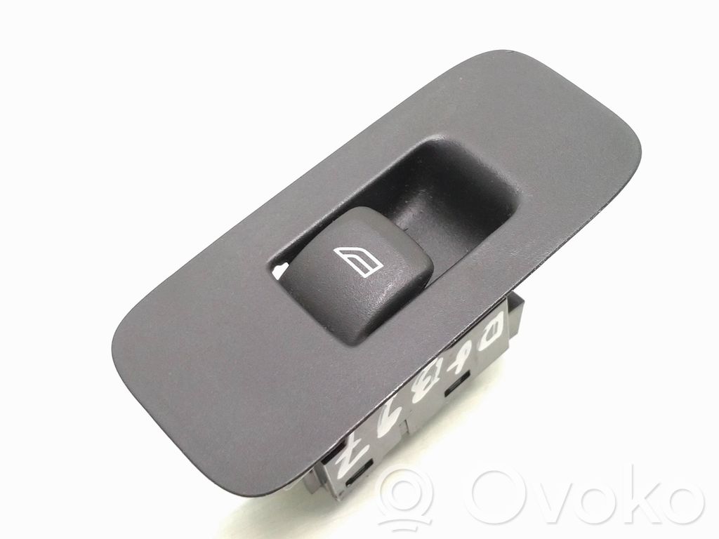 Volvo V40 Electric window control switch 