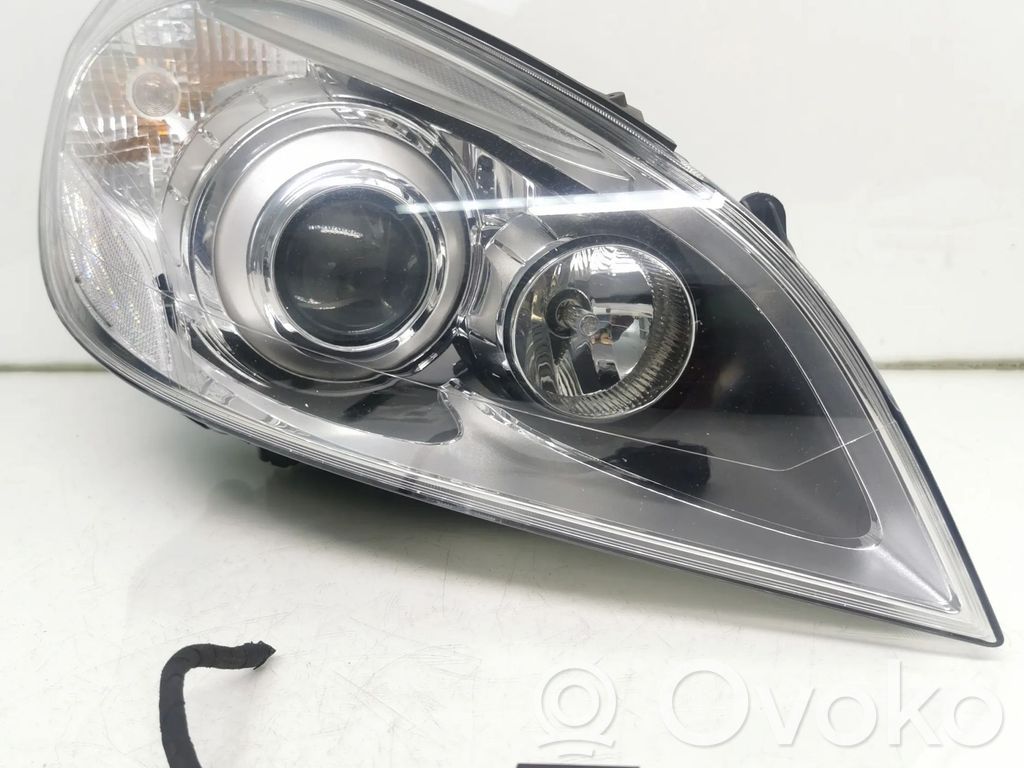 Volvo V60 Priekšējais lukturis 