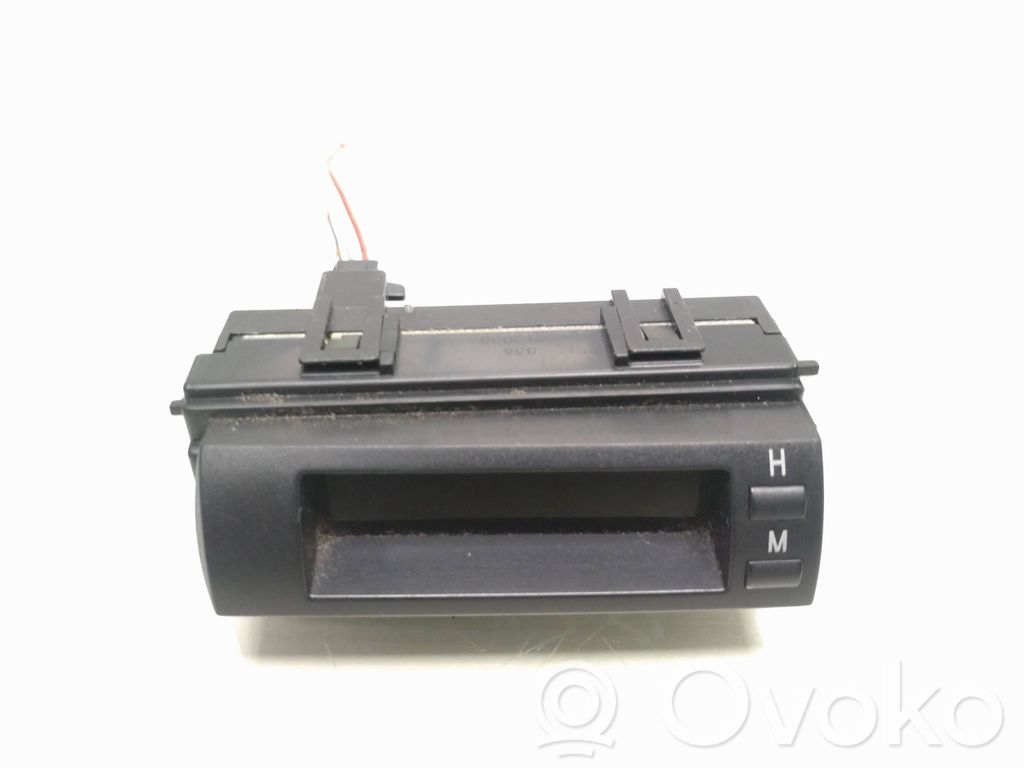Toyota Prius (XW20) Reloj 