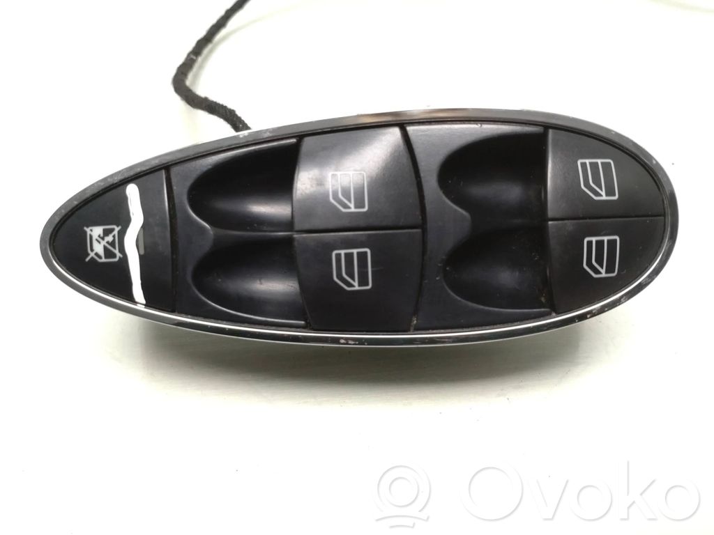 Mercedes-Benz E W211 Electric window control switch 