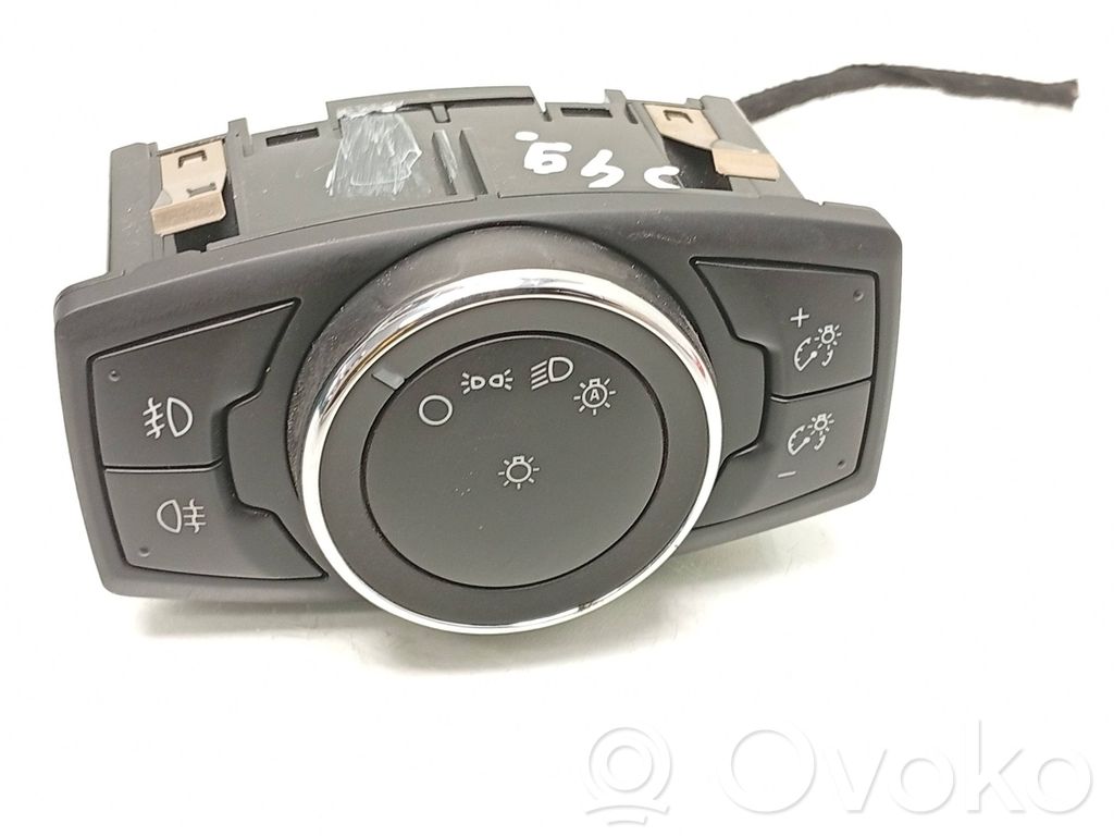 Ford Focus Light switch 