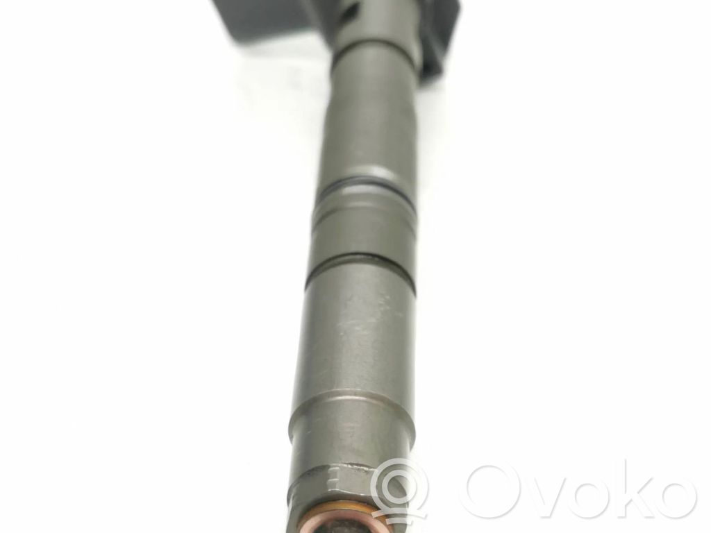 Audi A6 S6 C6 4F Fuel injector 