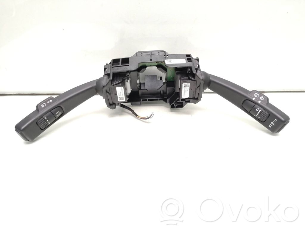 Volvo V40 Wiper turn signal indicator stalk/switch 