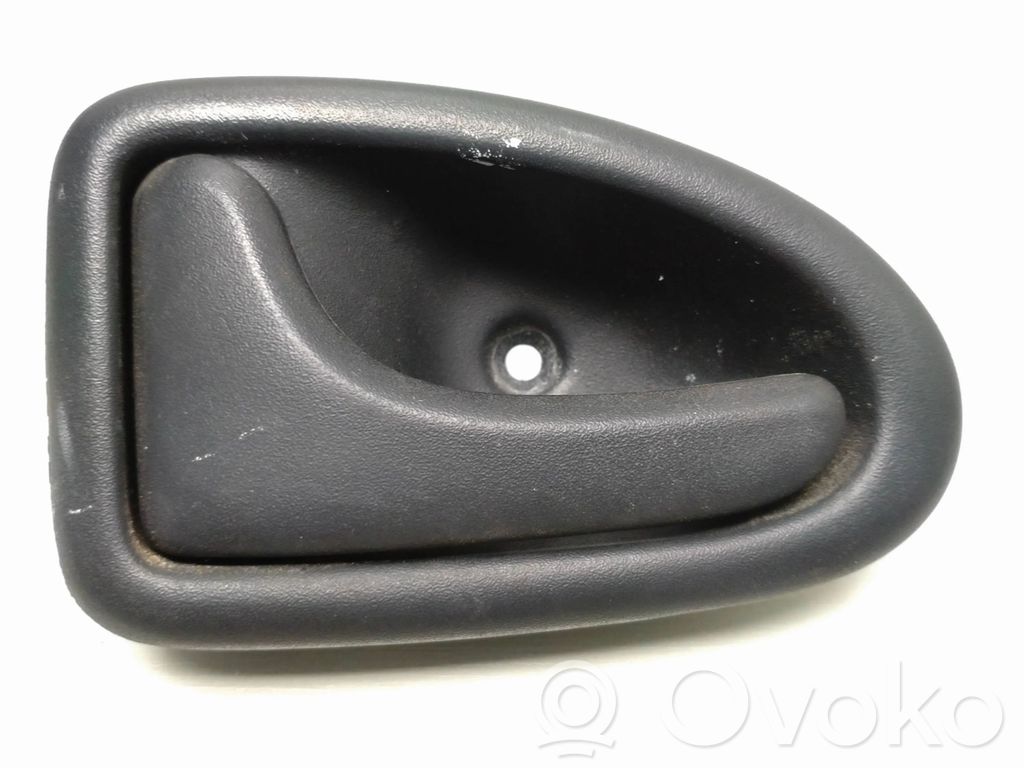 Opel Vivaro Front door interior handle 