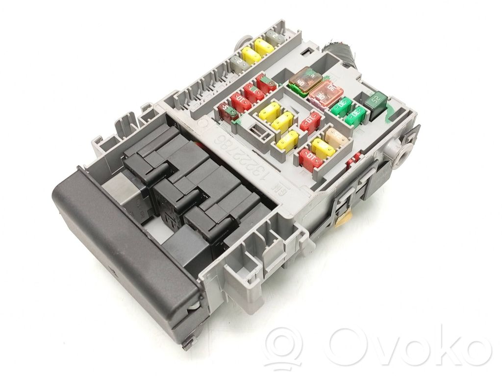 Opel Insignia A Fuse box set 
