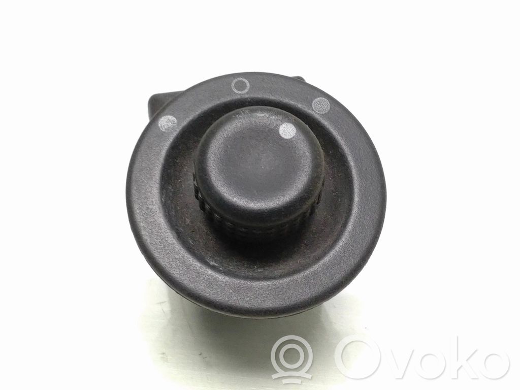 Opel Vivaro Wing mirror switch 