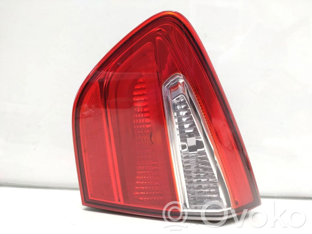 KIA Rio Luci posteriori del portellone del bagagliaio 