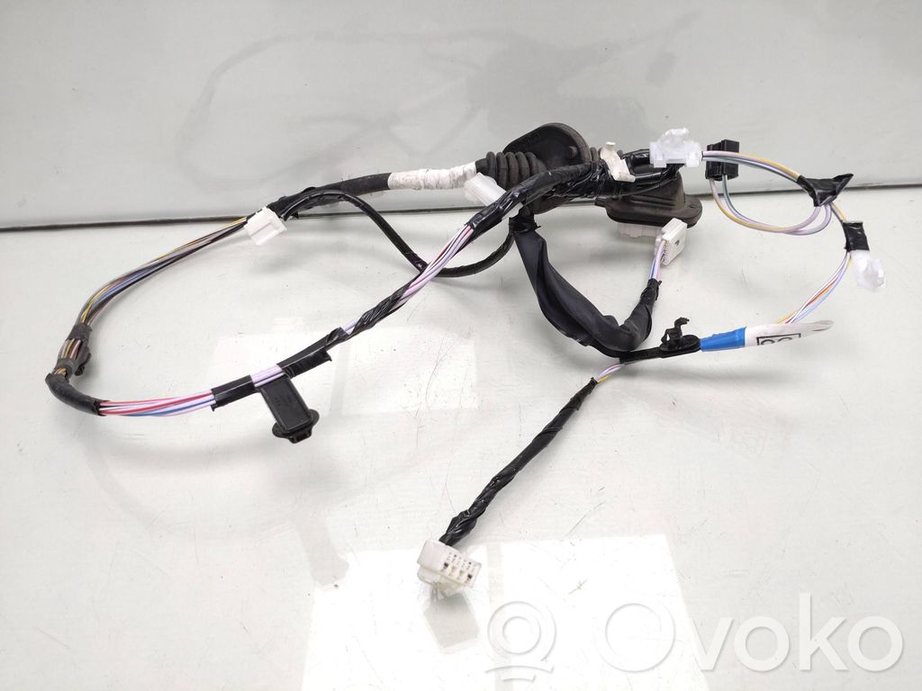 Toyota Auris E180 Cableado de puerta trasera 