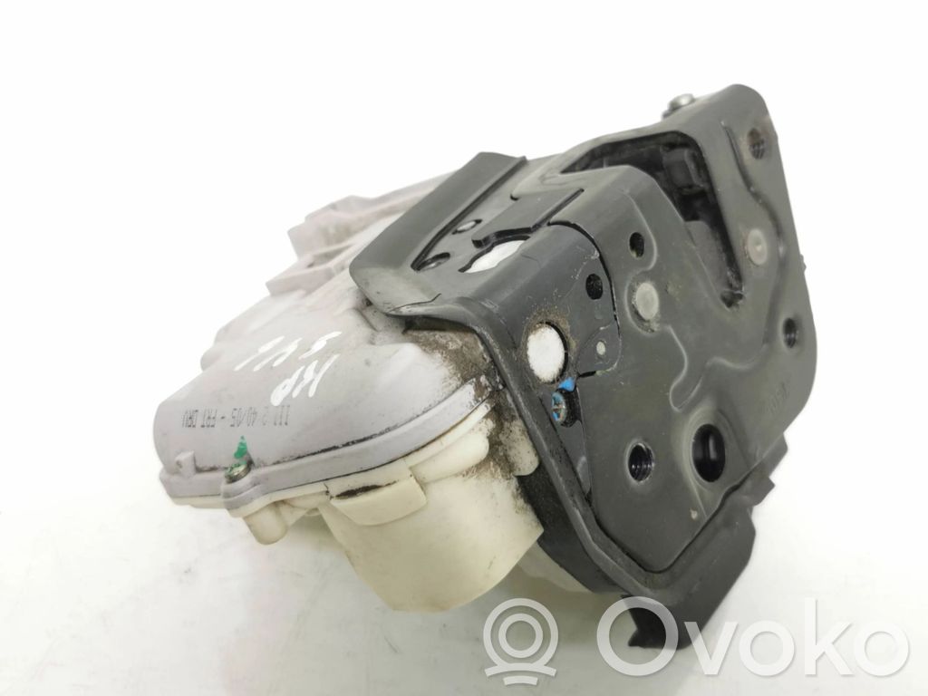 Audi A6 S6 C6 4F Front door lock 
