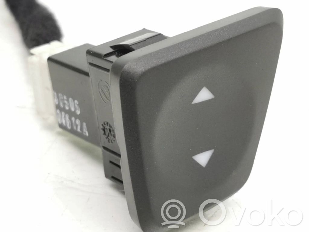 Fiat 500 Electric window control switch 