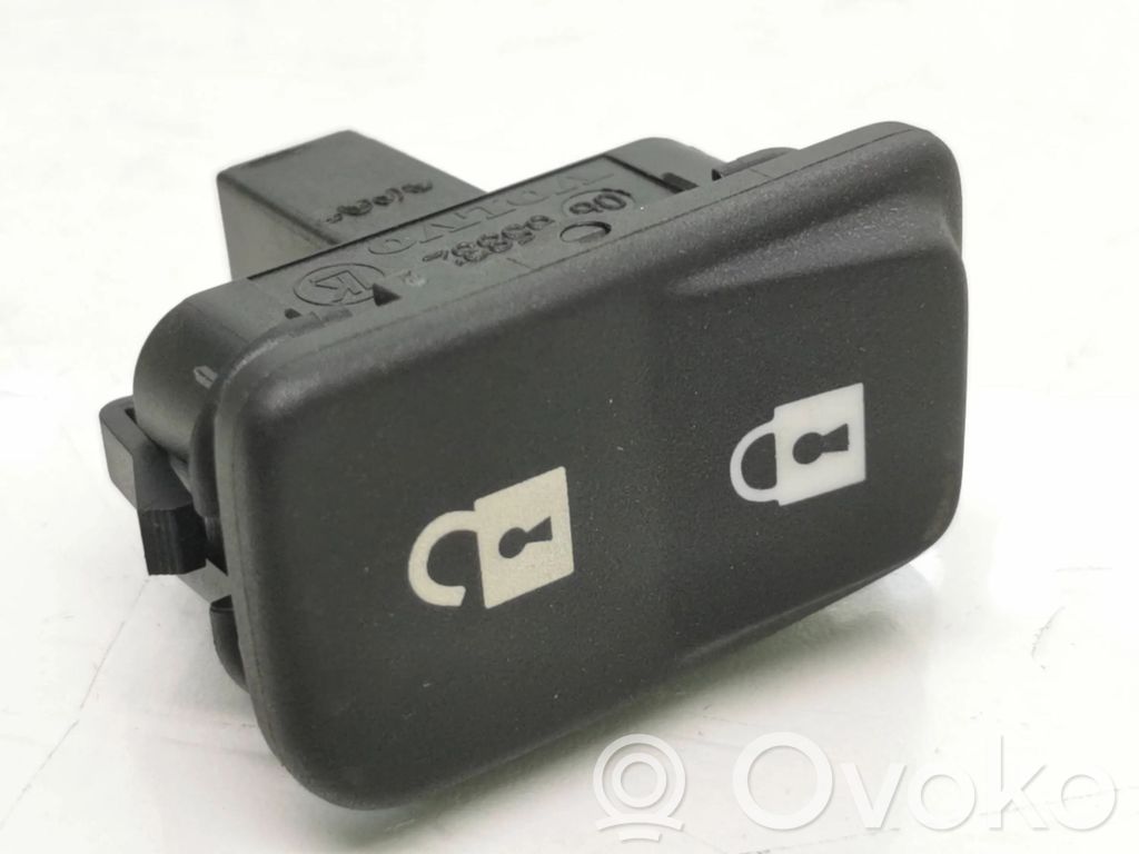 Volvo C30 Central locking switch button 