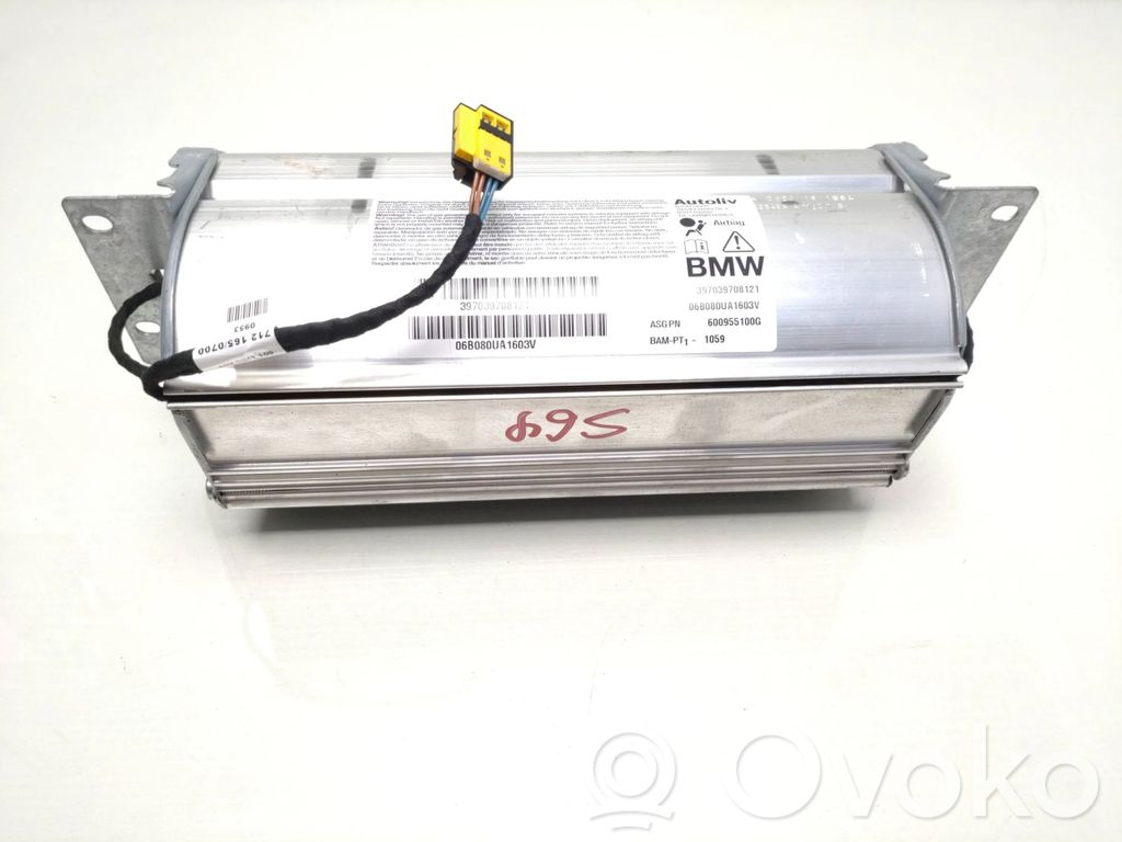 BMW 5 E60 E61 Keleivio oro pagalvė 