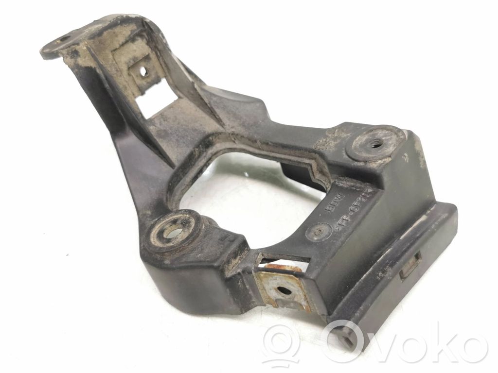 Audi A6 S6 C5 4B Front bumper mounting bracket 