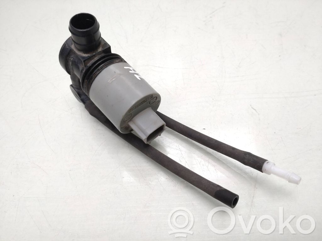 Toyota Auris E180 Windscreen/windshield washer pump 