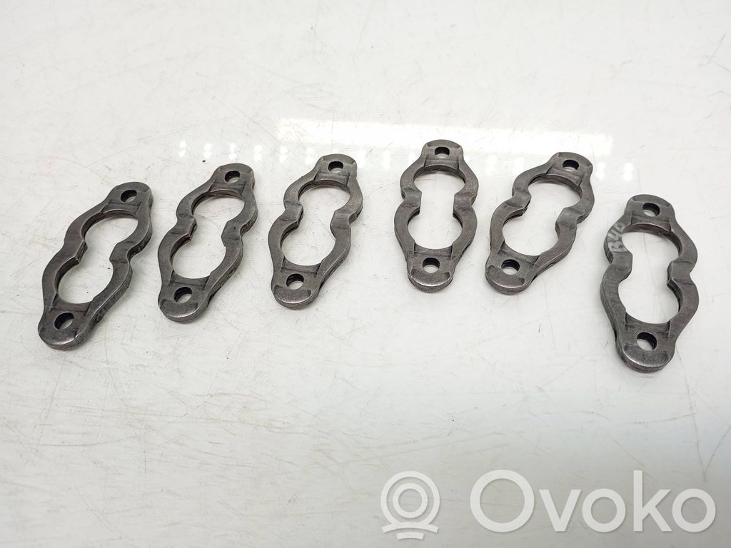 Abrazadera del inyector de combustible
