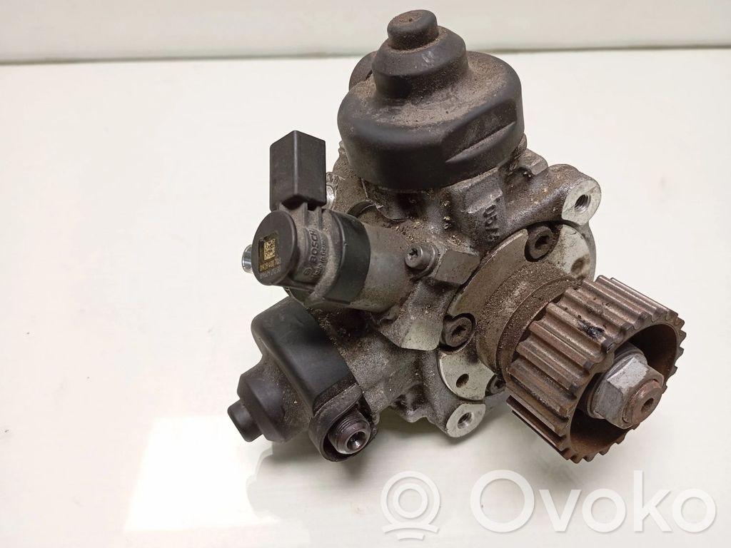 Audi A5 8T 8F Fuel injection high pressure pump 