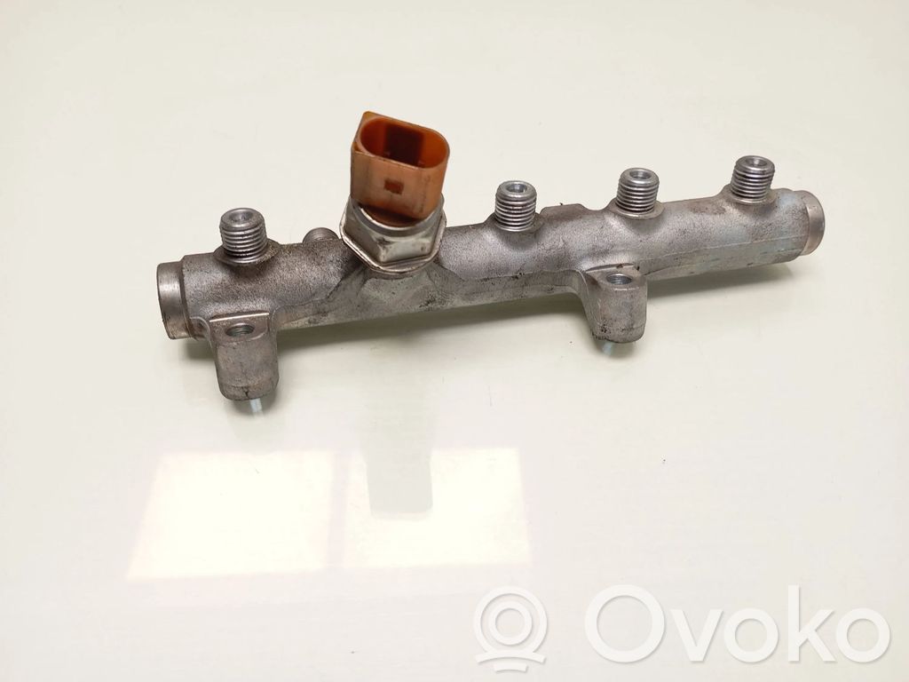 Audi A5 8T 8F Fuel main line pipe 