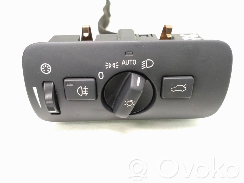 Volvo V40 Light switch 