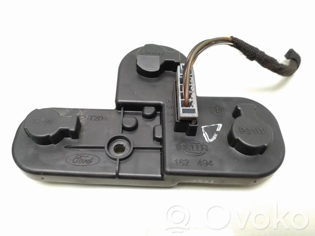 Ford S-MAX Takavalon polttimon suojan pidike 