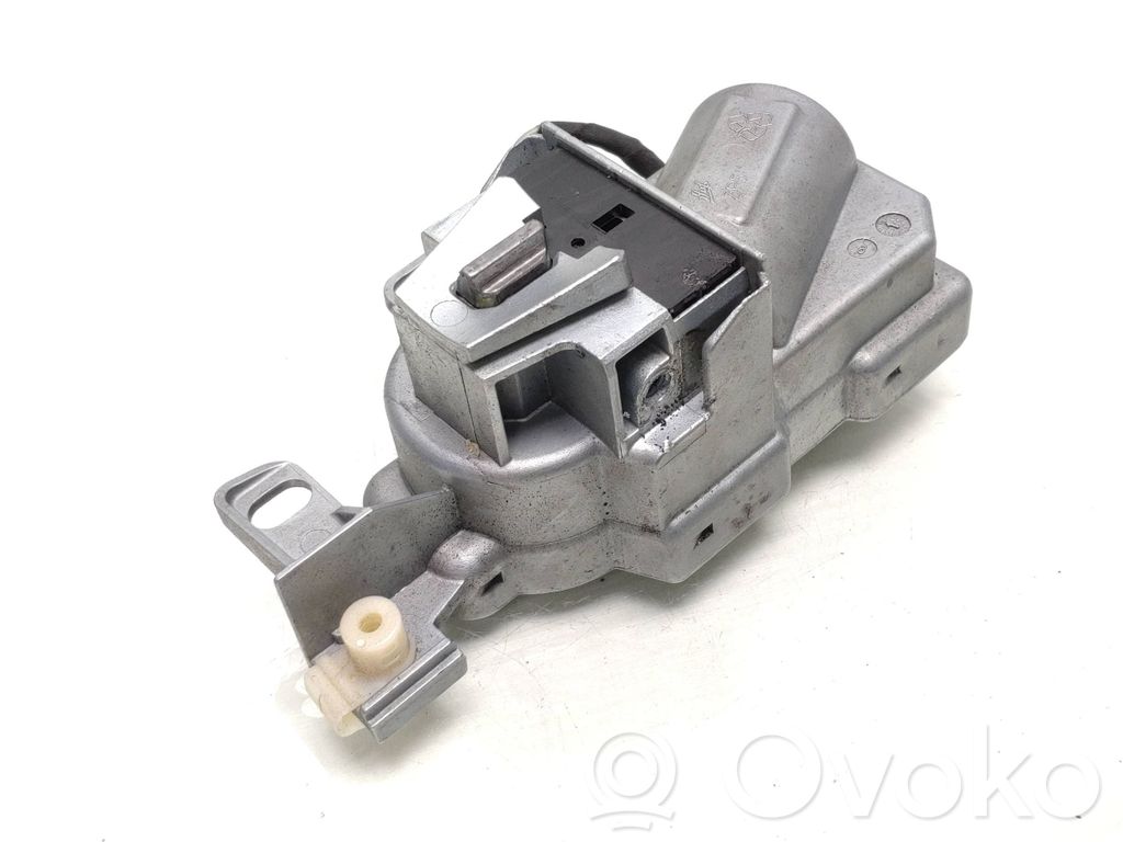Volvo V40 Steering wheel lock 