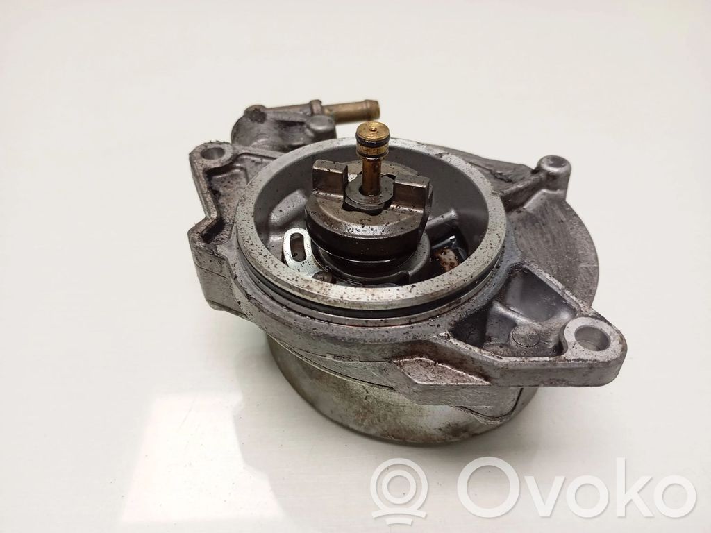 Audi A5 8T 8F Alipainepumppu 