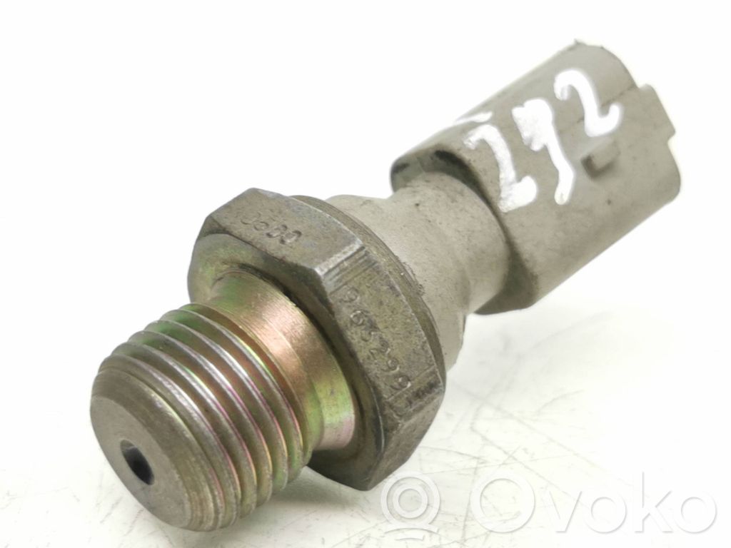 Suzuki Grand Vitara II Oil pressure sensor 