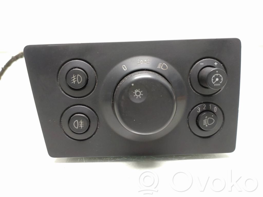 Opel Zafira B Light switch 