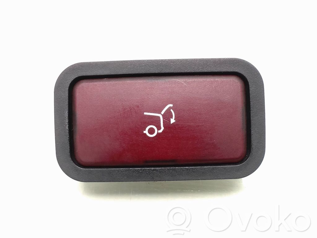 Mercedes-Benz C W204 Tailgate/boot open switch button 