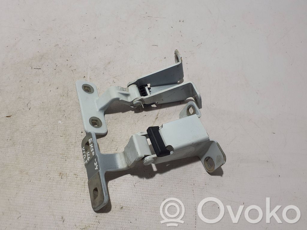 Renault Express Loading door upper hinge 