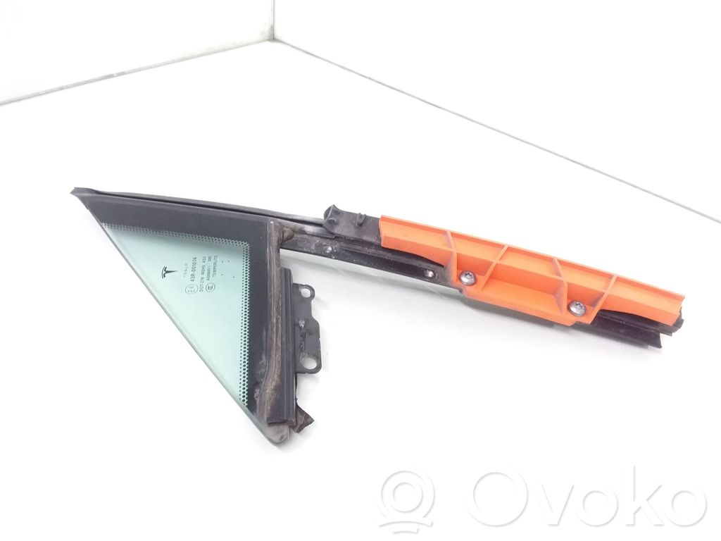 Tesla Model S Front door vent window glass four-door 