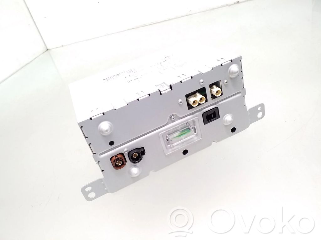 Polestar 2 Unitate principală radio/CD/DVD/GPS 