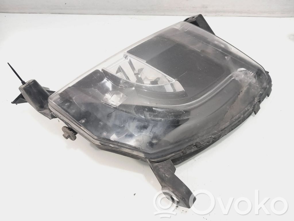 Tesla Model S Etusumuvalo 