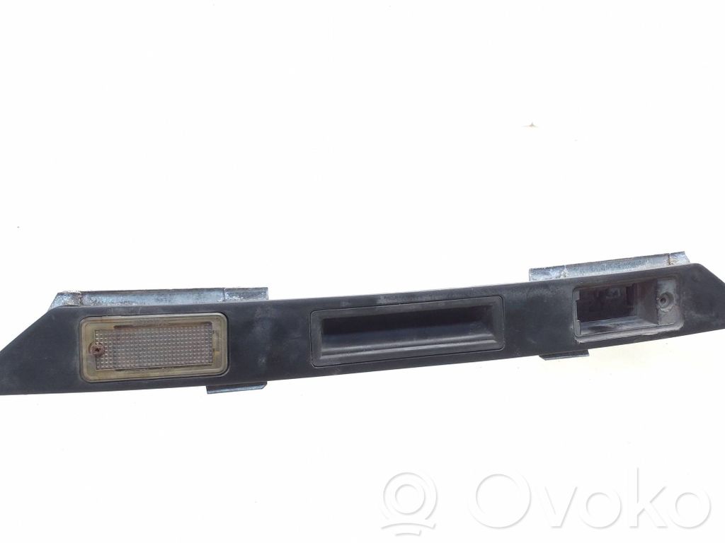 Audi A6 S6 C6 4F Éclairage de plaque d'immatriculation 