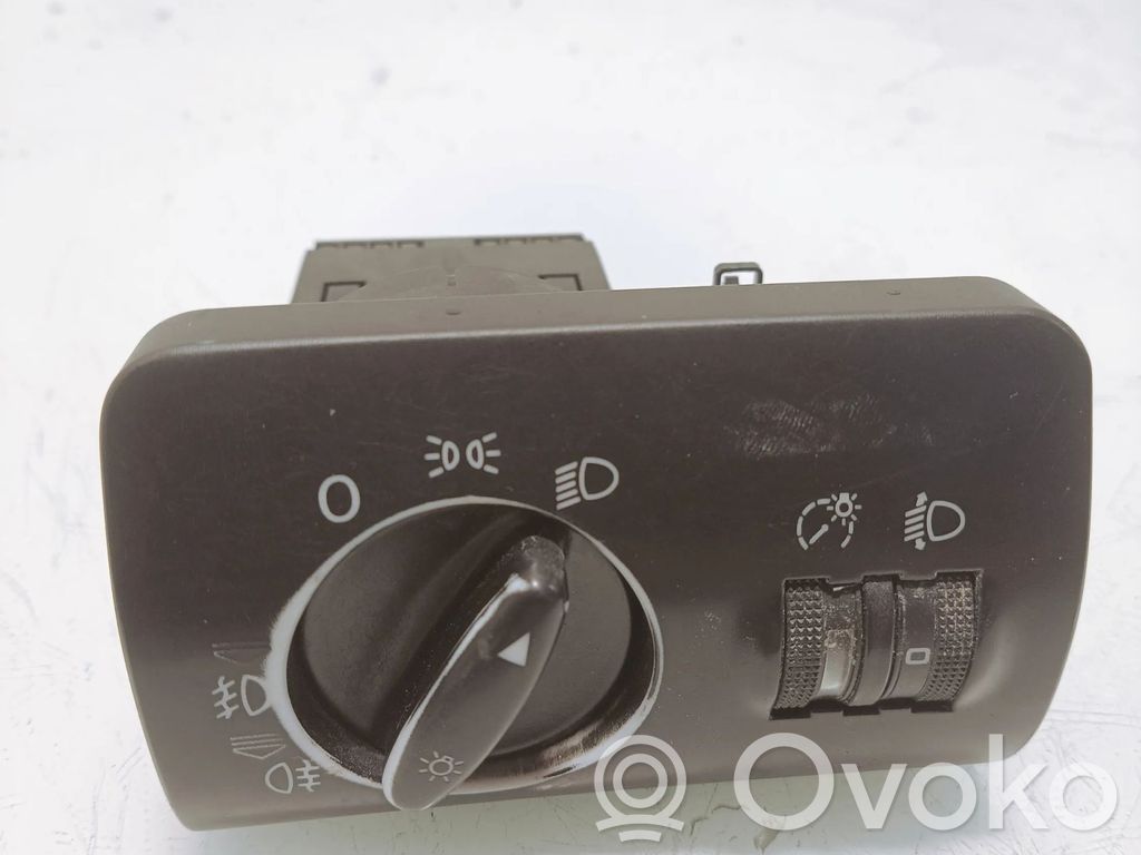Audi A6 S6 C5 4B Light switch 