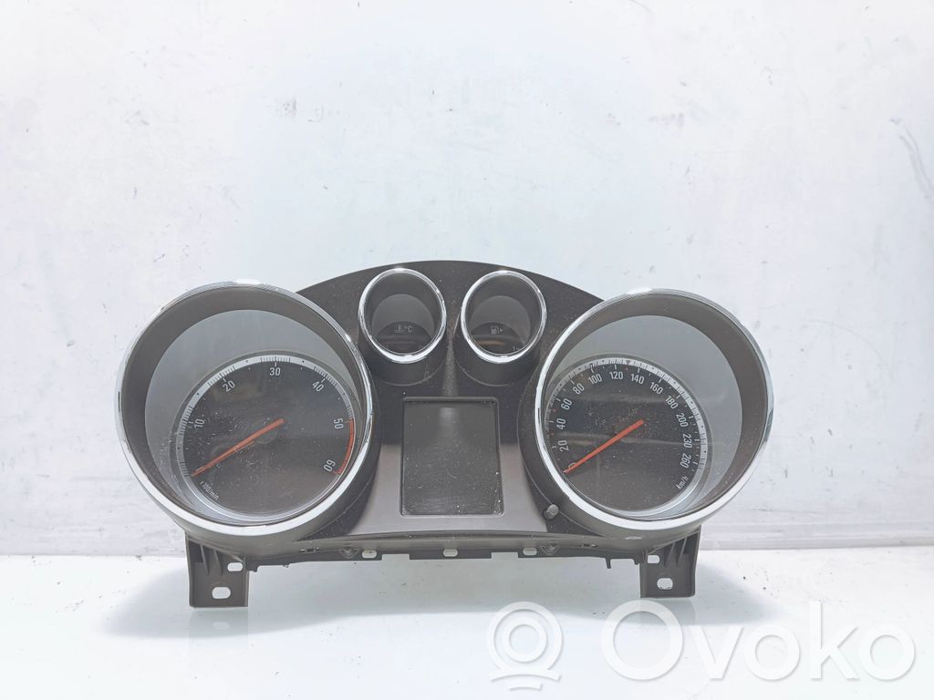 Opel Insignia A Speedometer (instrument cluster) 