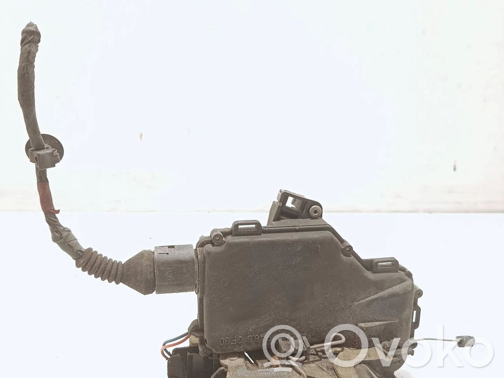 Volkswagen PASSAT B5 Zamek drzwi tylnych 