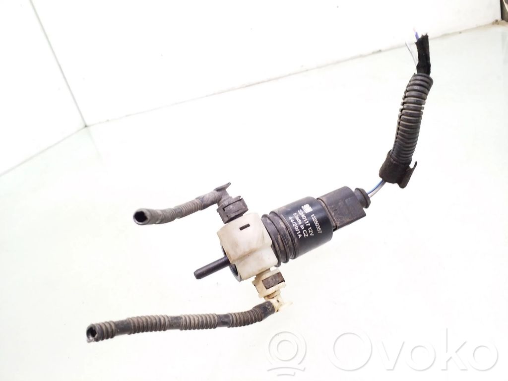 Opel Insignia A Windscreen/windshield washer pump 