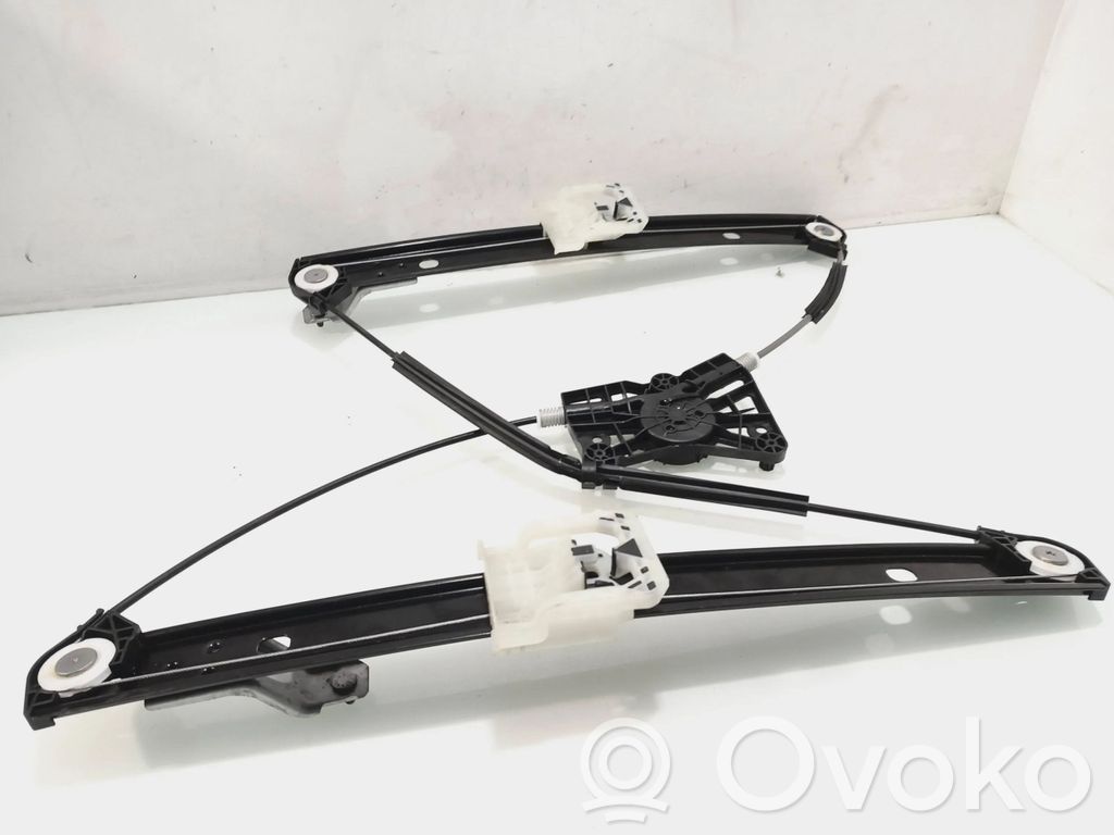 Audi Q2 - Front window lifting mechanism without motor 