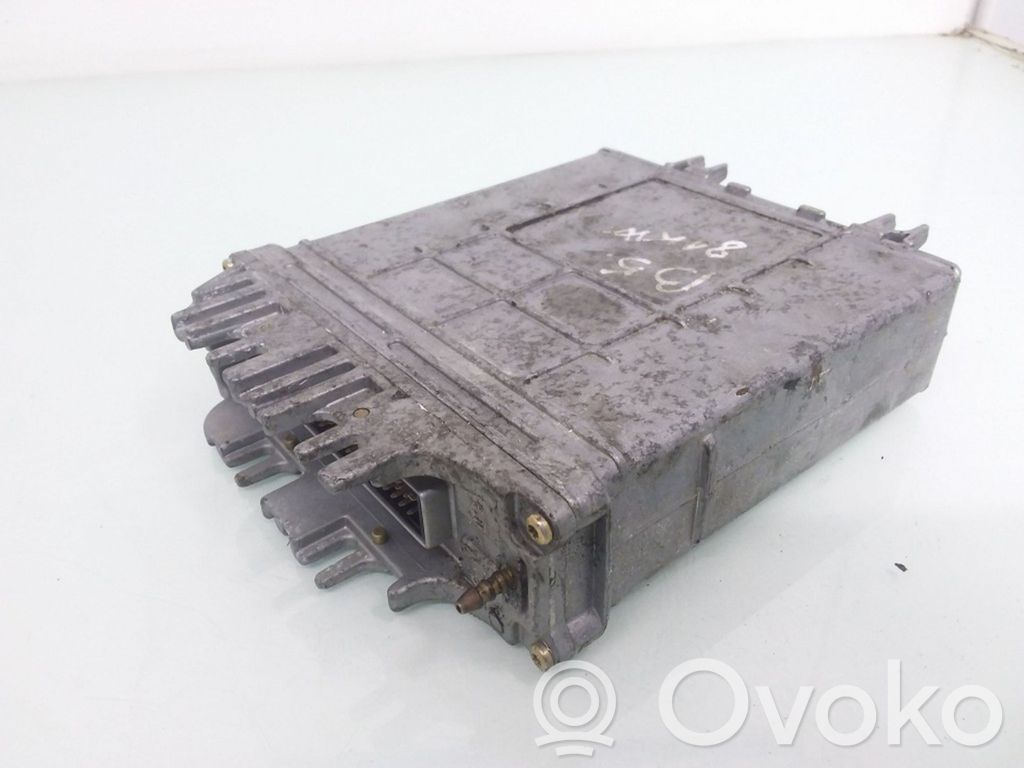 Volkswagen PASSAT B5 Engine control unit/module 