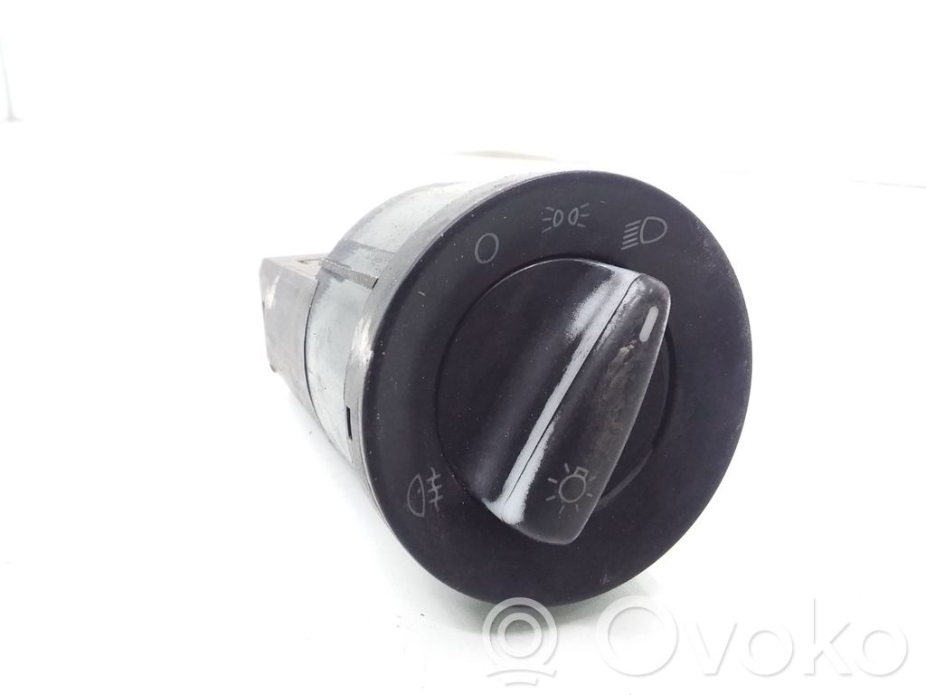 Volkswagen PASSAT B5 Light switch 