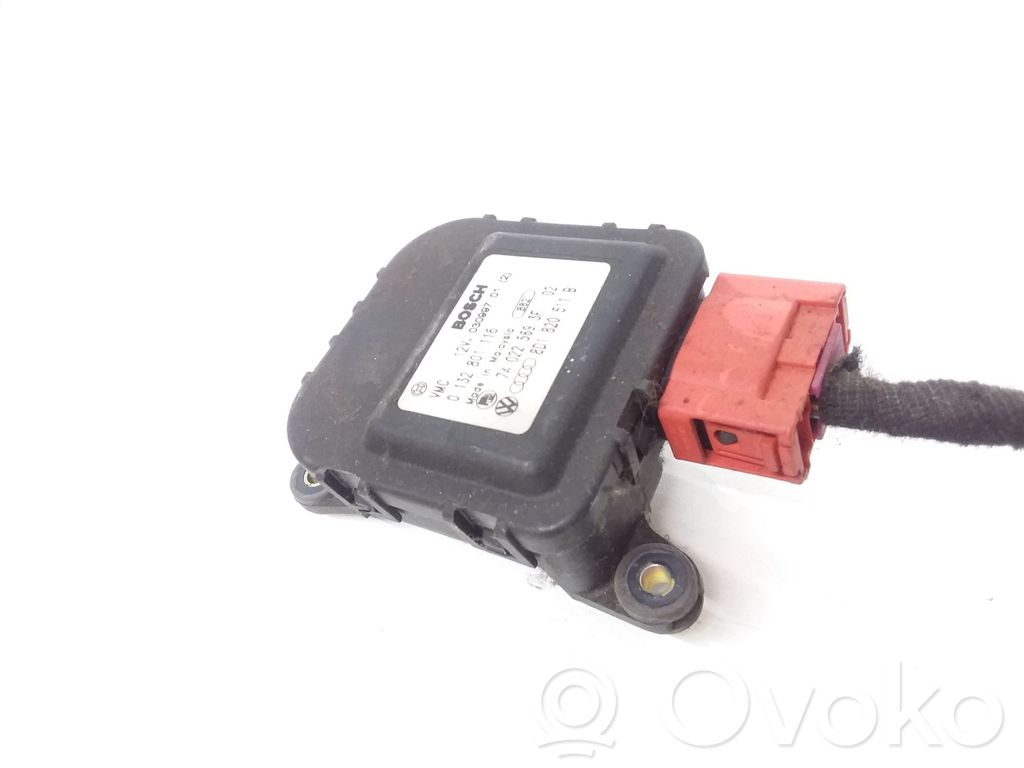 Audi A4 S4 B5 8D Silniczek nagrzewnicy 