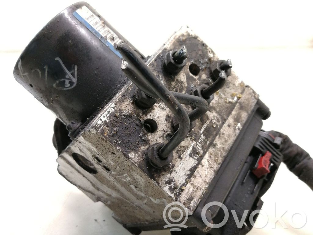 Volkswagen PASSAT B6 ABS bloks 