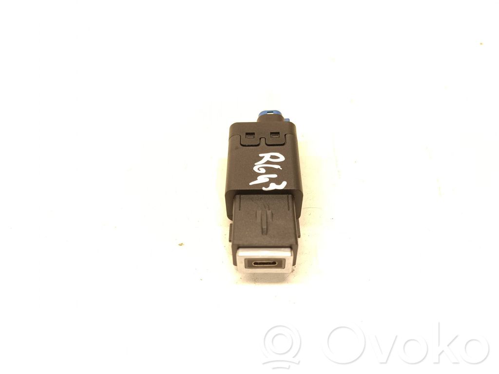 Opel Corsa F USB socket connector 